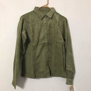 Brand new Woolrich khaki green corduroy button down shirt